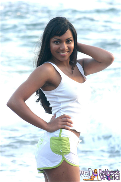 Rakhee's World hot girl